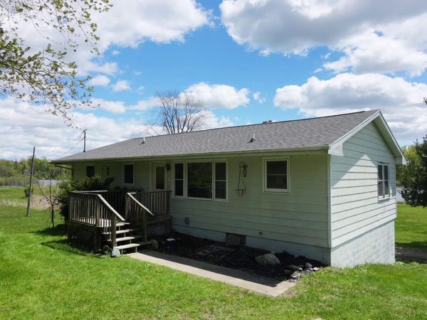 5251 Hudson Road, Osseo, MI 49266