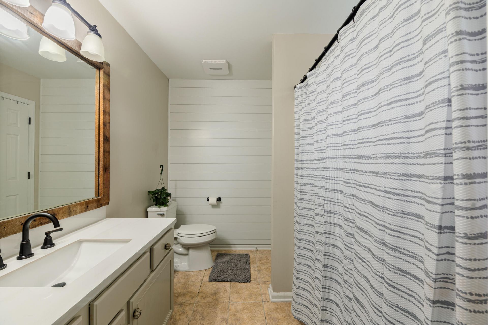 1220 Francis Marion Circle Photo 23
