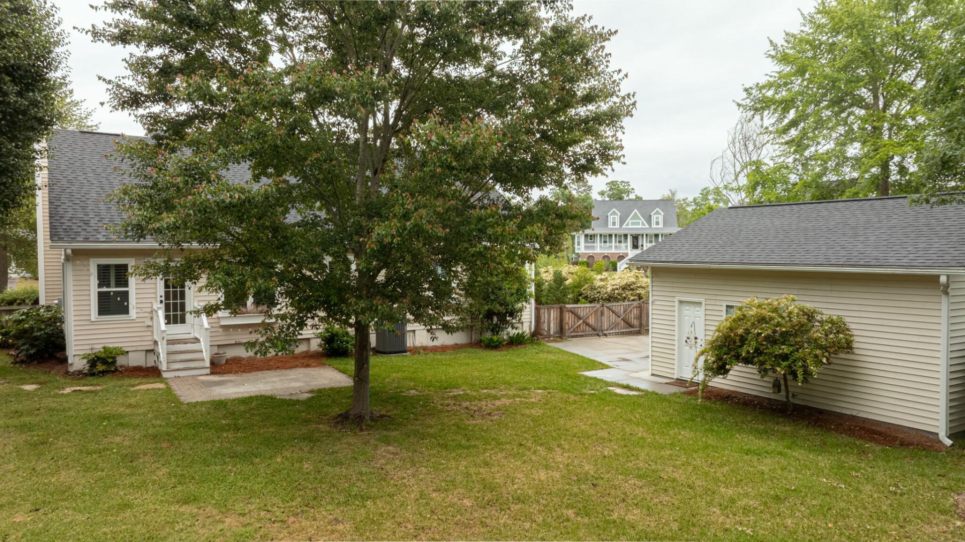 1220 Francis Marion Circle Photo 27