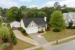 1220 Francis Marion Circle photo 4