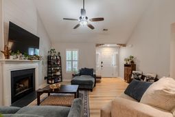 1220 Francis Marion Circle photo 4