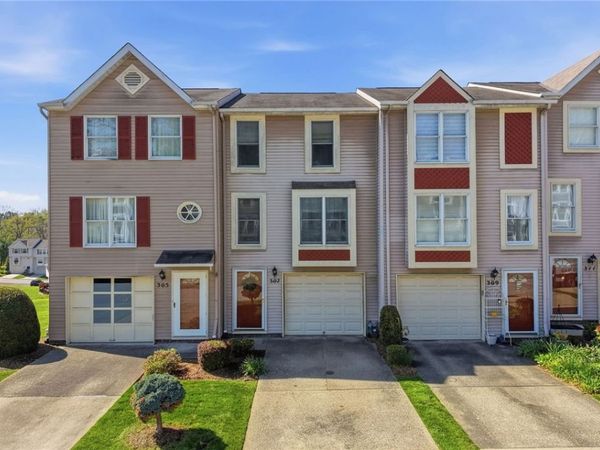307 Hamlet Ct, Pittsburgh, PA 15227