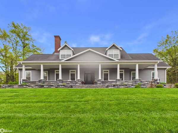 11 Stoneridge Drive, Keokuk, IA 52632