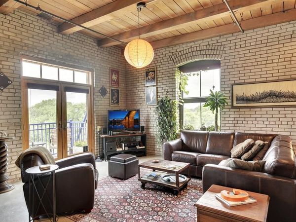 127 5th Street NE, Unit 301, Minneapolis, MN 55413