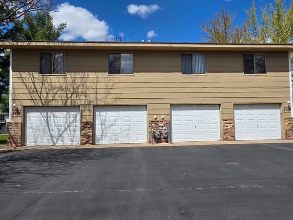 8704 Bass Creek Avenue N, Brooklyn Park, MN 55428
