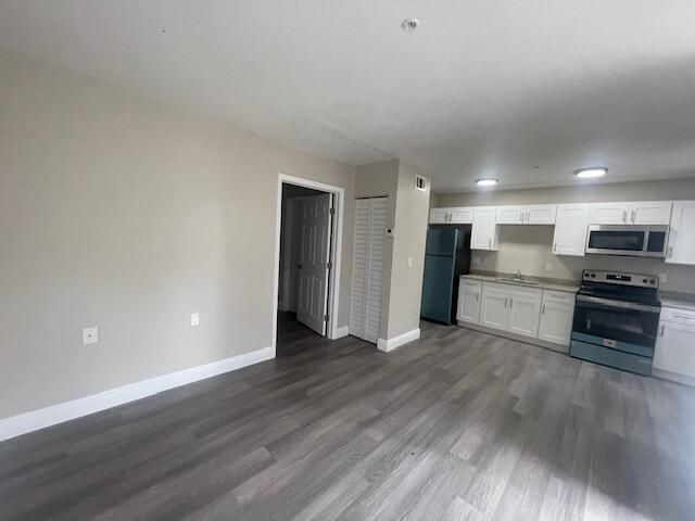 4393 Windsor Avenue, West Palm Beach, FL 33407 Photo