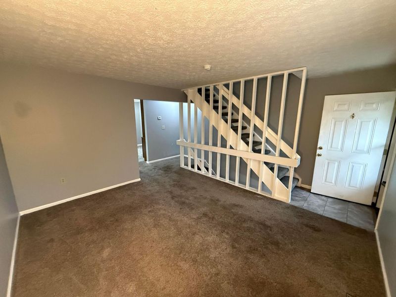 5746 Great Hall Court, Unit C, Columbus, OH 43231 Photo 6