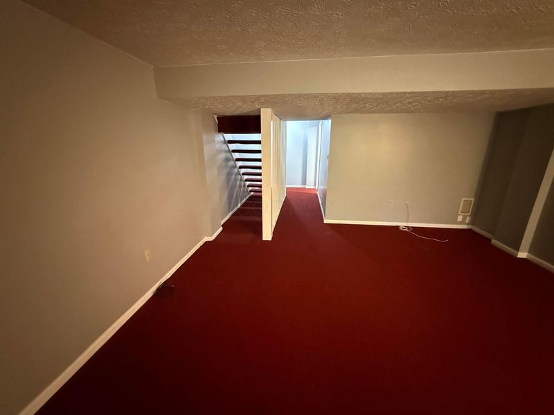 5746 Great Hall Court, Unit C, Columbus, OH 43231 Photo 8