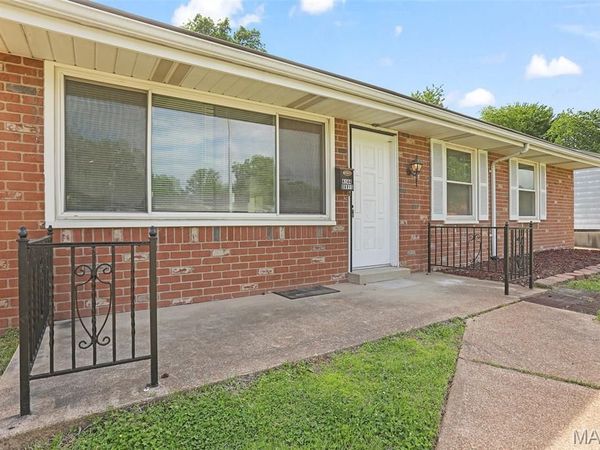4144 Davis Street , St Louis, MO 63123