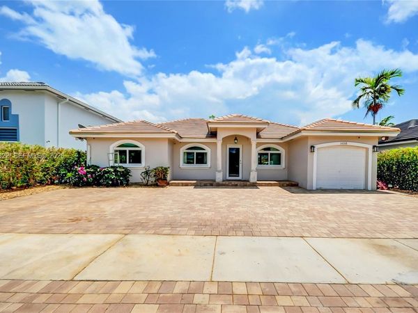 14368 SW 165th St , Miami, FL 33177