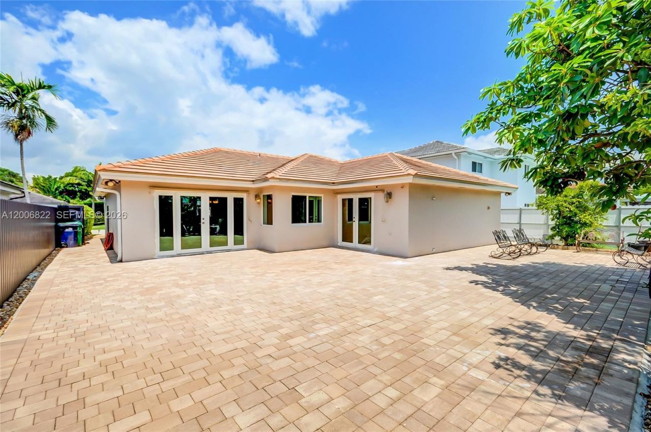 14368 SW 165th St , Miami, FL 33177 Photo