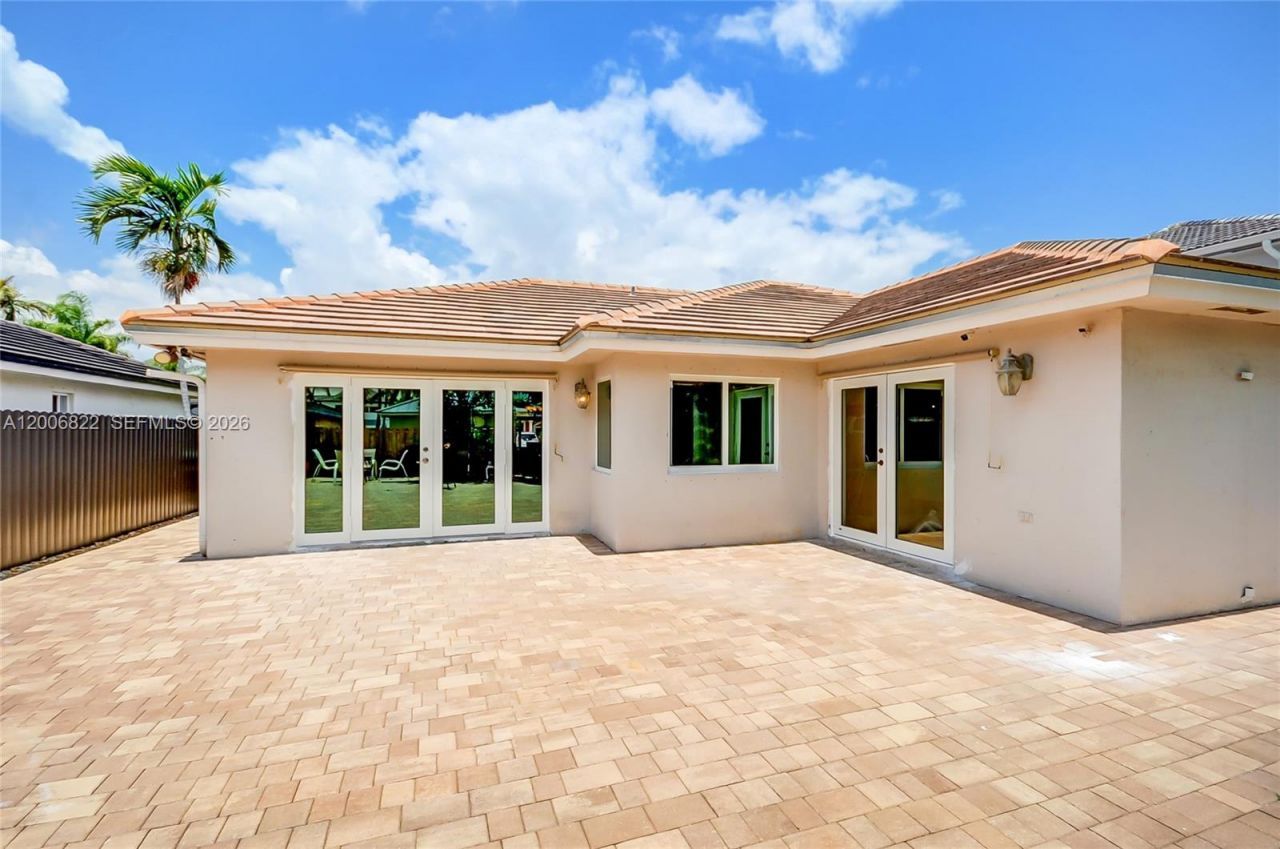 14368 SW 165th St , Miami, FL 33177 Photo