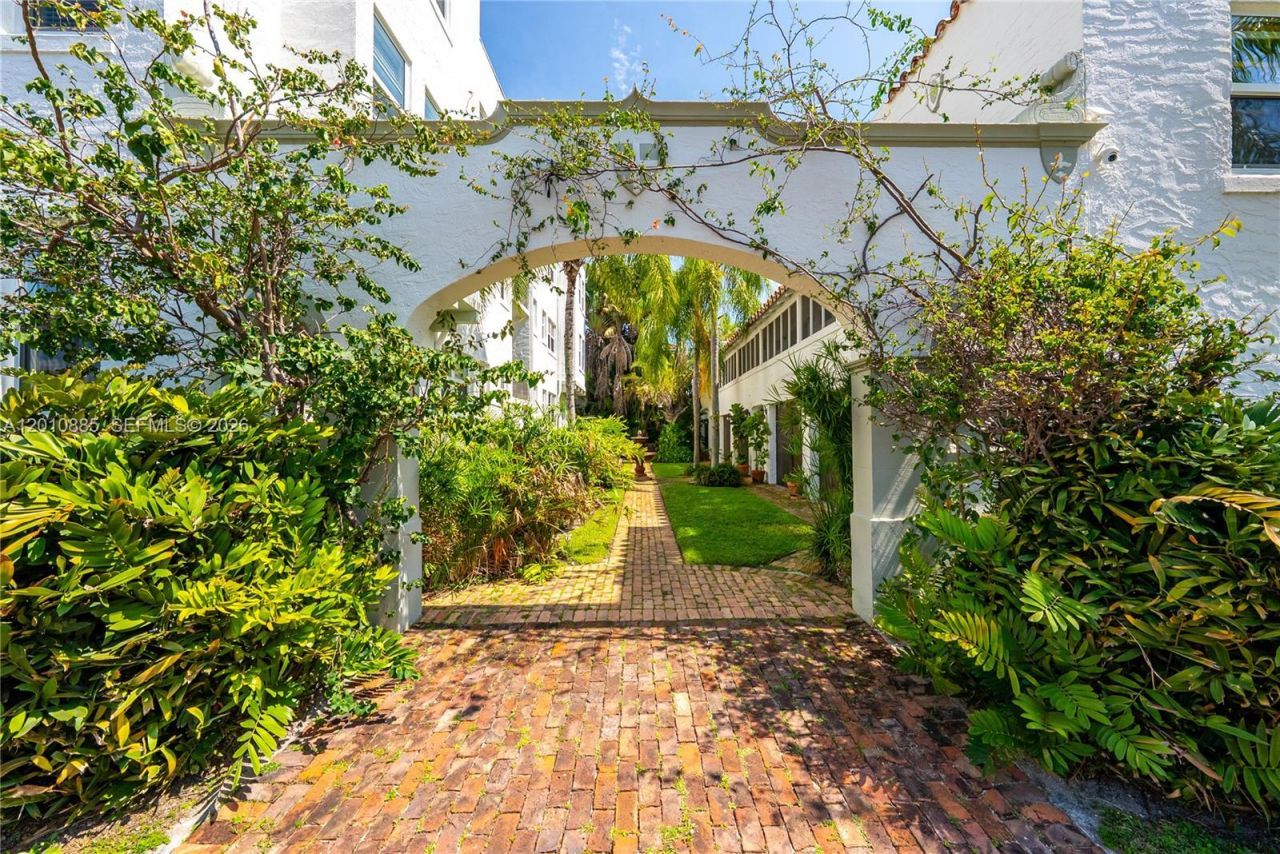 4501 Prairie Ave , Unit 1, Miami Beach, FL 33140 Photo