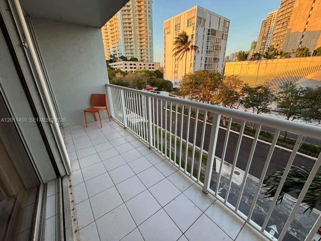 150 SE 25th Rd , Unit 4E, Miami, FL 33129 Photo
