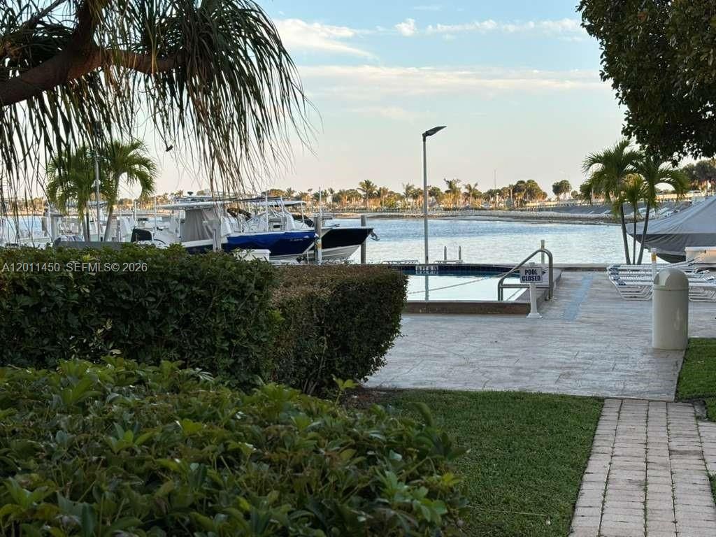 150 SE 25th Rd , Unit 4E, Miami, FL 33129 Photo