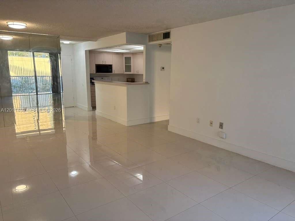 150 SE 25th Rd , Unit 4E, Miami, FL 33129 Photo