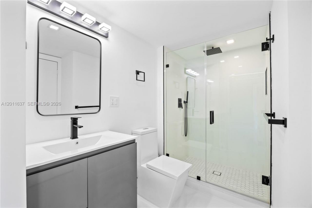 20379 W Country Club Dr , Unit 1938, Aventura, FL 33180 Photo