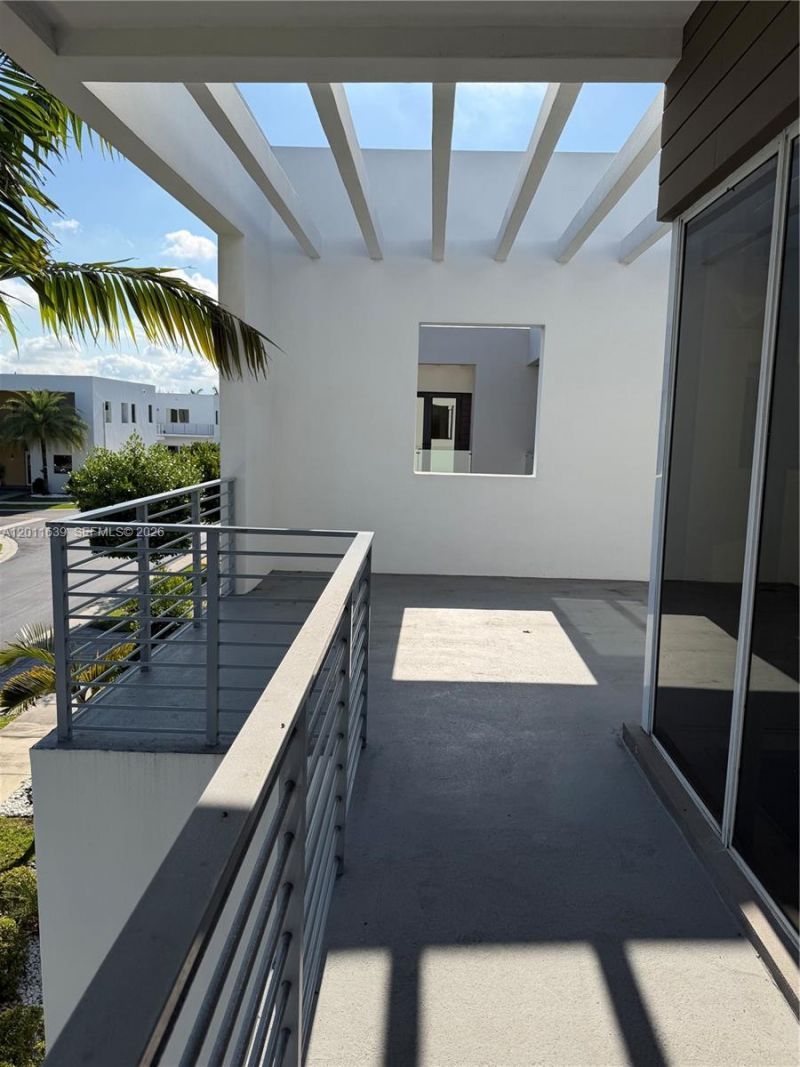9980 NW 74th Ter, Doral, FL 33178 Photo