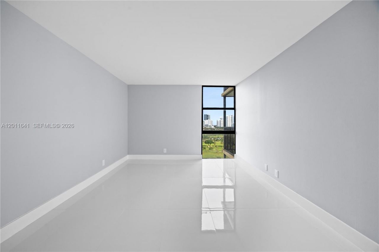 20335 W Country Club Dr, Unit 1905, Aventura, FL 33180 Photo