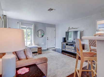 1424 Kitchner Rd, Sacramento, CA 95822 Photo