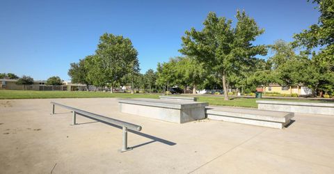 1424 Kitchner Rd, Sacramento, CA 95822 Photo