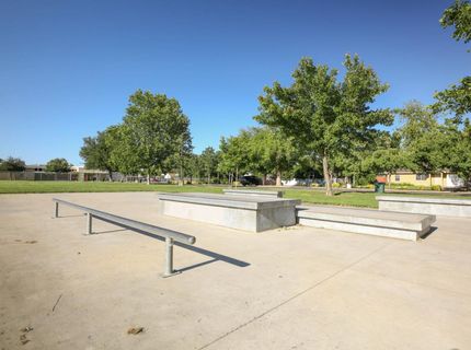1424 Kitchner Rd, Sacramento, CA 95822 Photo