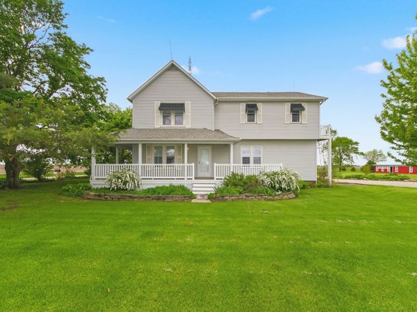 303 2900E County Road , Rutland, IL 61358