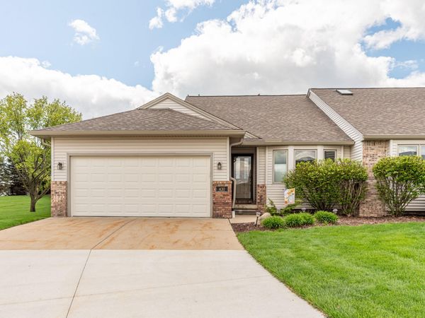 430 Cottonwood Lane, Unit 6, Saline, MI 48176