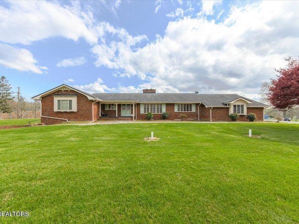 186 Shetland Rd, LaFollette, TN 37766