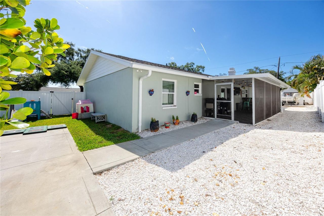 4550 3rd Street N, Saint Petersburg, FL 33703 Photo