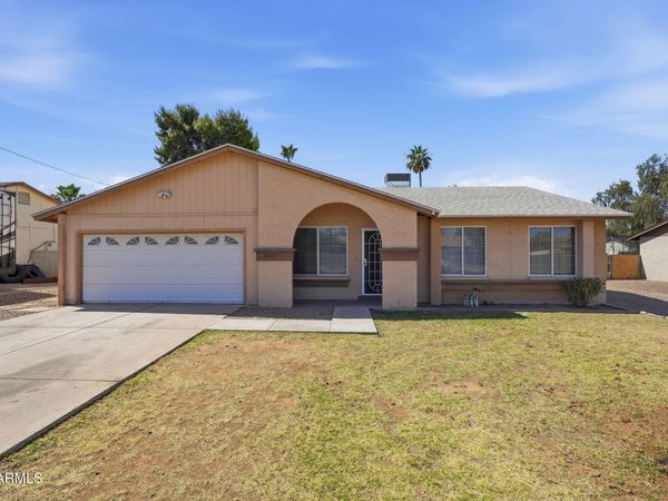 2837 W GROVERS Avenue, Phoenix, AZ 85053