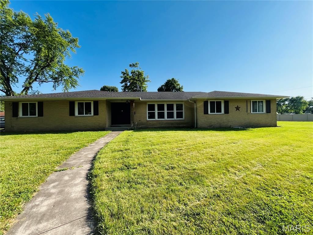 1616 Wellington Drive , Granite City, IL 62040 Main Photo