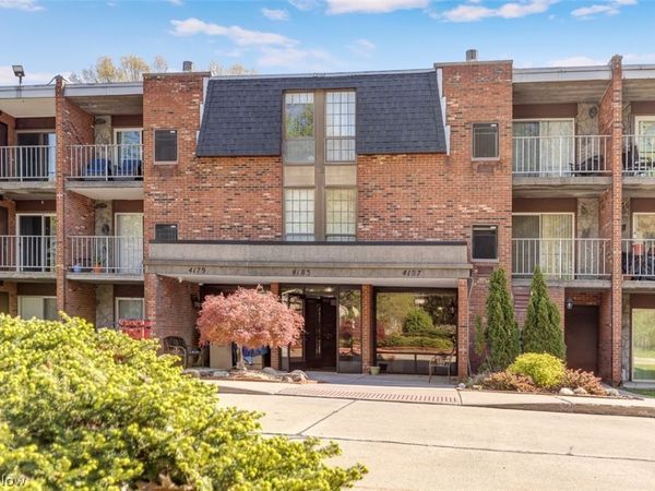 4179 Columbia Road , Unit 217, North Olmsted, OH 44070