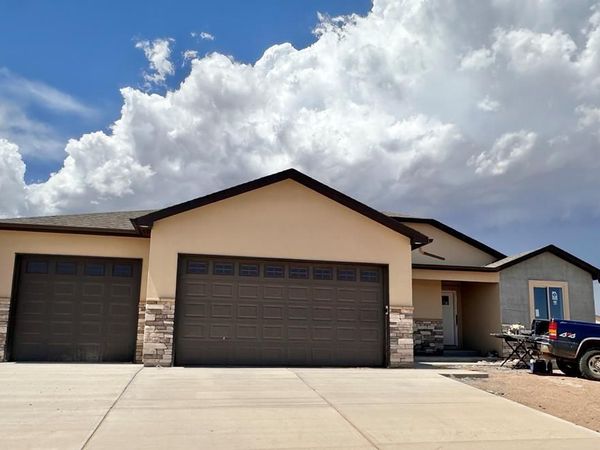 675 E Heron Dr, Pueblo West, CO 81007