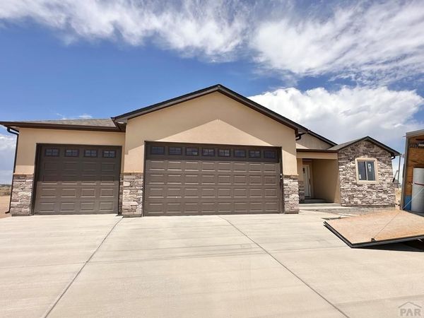 675 E Heron Dr, Pueblo West, CO 81007