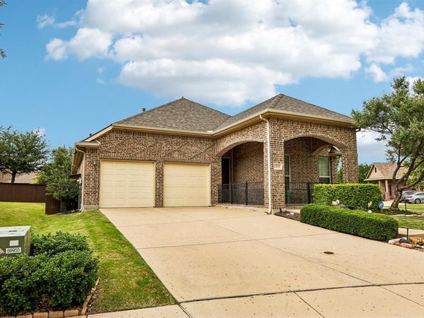 1441 Isabella Lane, Savannah, TX 76227