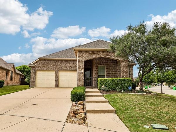 1441 Isabella Lane, Aubrey, TX 76227
