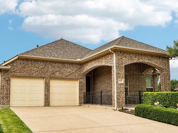 1441 Isabella Lane, Savannah, TX 76227