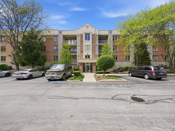 7841 W 157th Street , Unit 305, Orland Park, IL 60462