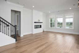 295 W Coleman Boulevard photo 4