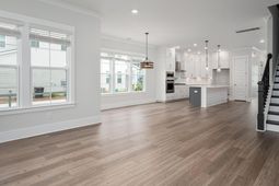295 W Coleman Boulevard photo 4