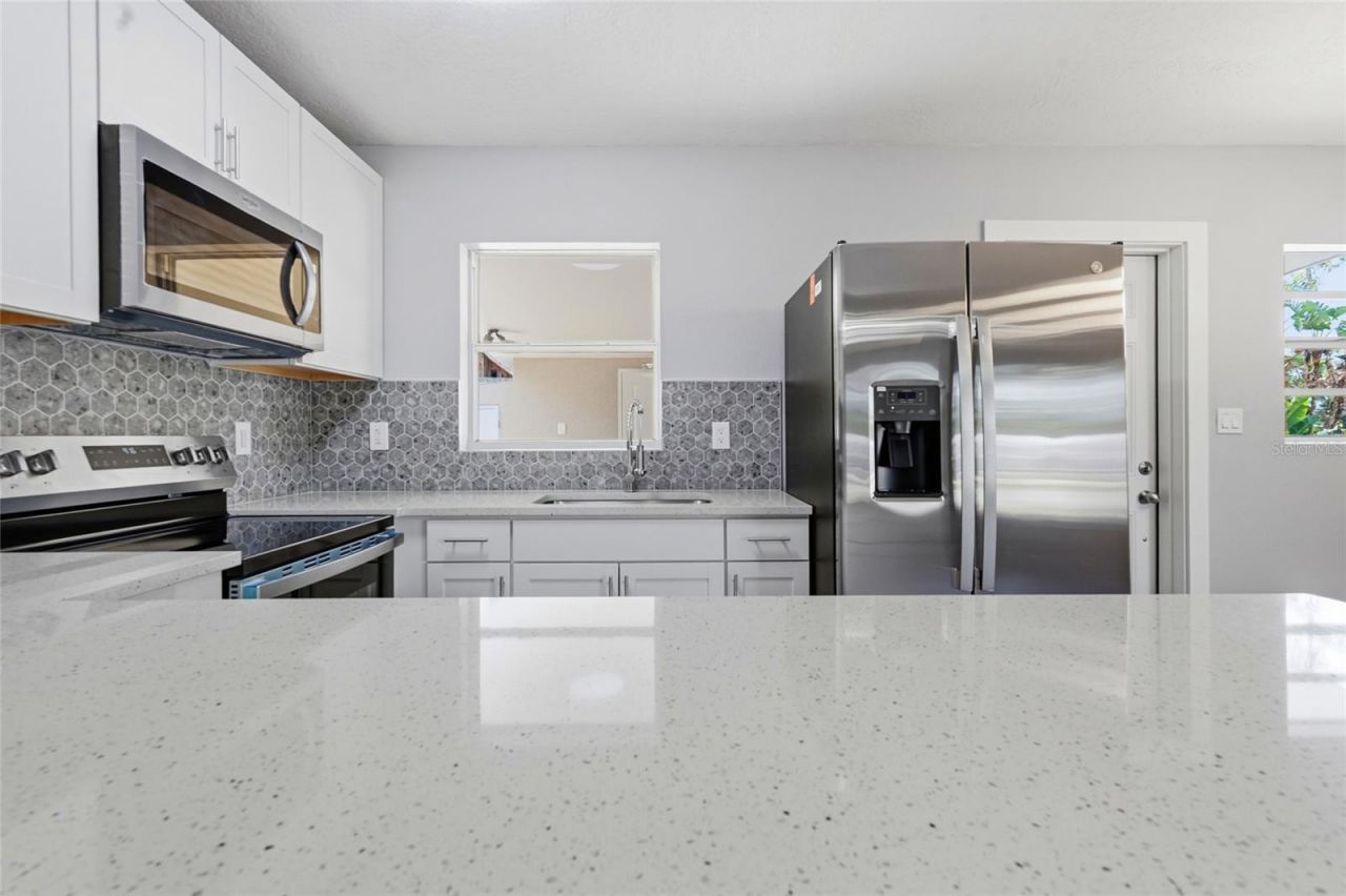 2827 22nd Street W, Bradenton, FL 34205 Photo