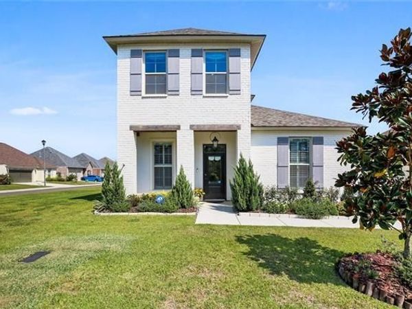 469 TIGER Avenue , Covington, LA 70433