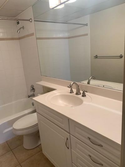 1000 Spanish River Road, Unit 3b, Boca Raton, FL 33432 Photo