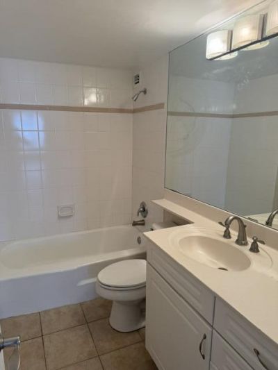 1000 Spanish River Road, Unit 3b, Boca Raton, FL 33432 Photo
