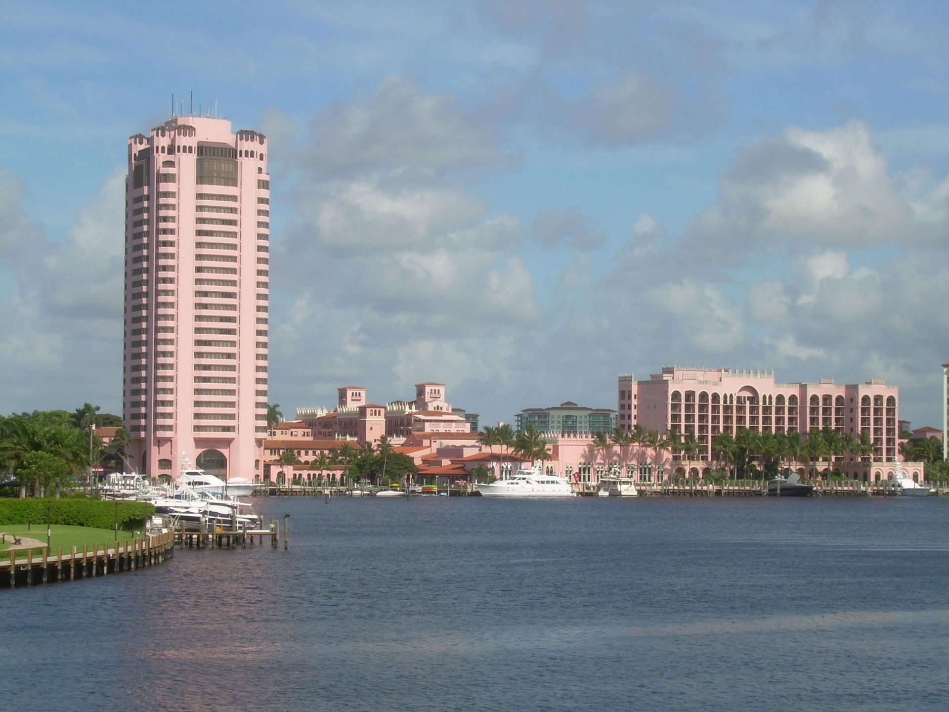 1000 Spanish River Road, Unit 3b, Boca Raton, FL 33432 Photo