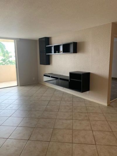 1000 Spanish River Road, Unit 3b, Boca Raton, FL 33432 Photo