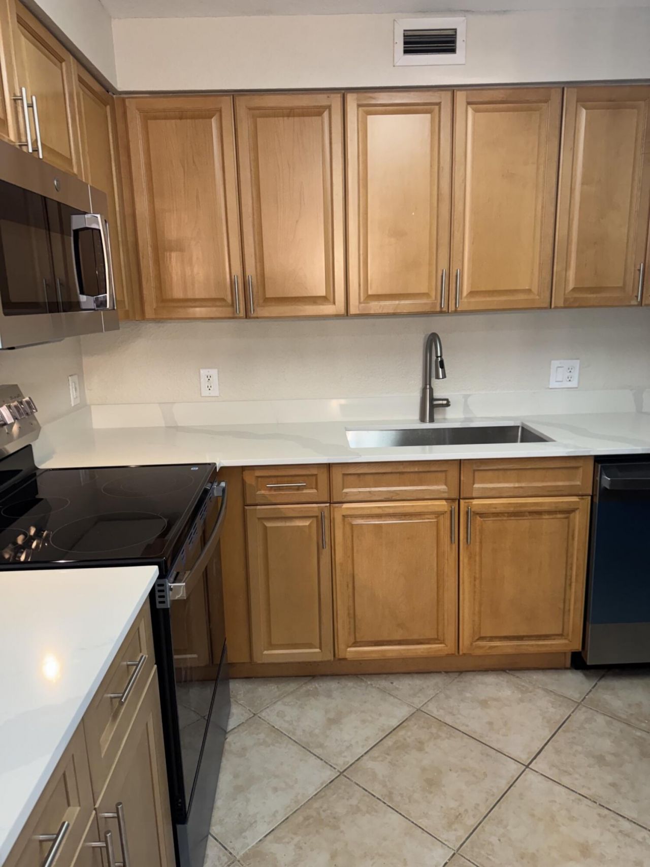 1000 Spanish River Road, Unit 3b, Boca Raton, FL 33432 Photo