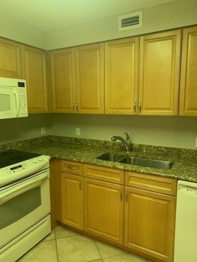 1000 Spanish River Road, Unit 3b, Boca Raton, FL 33432 Photo