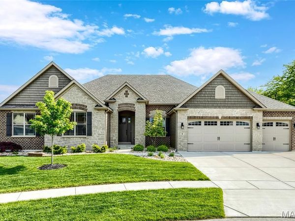 9 Keeney Creek Court, O'Fallon, MO 63367